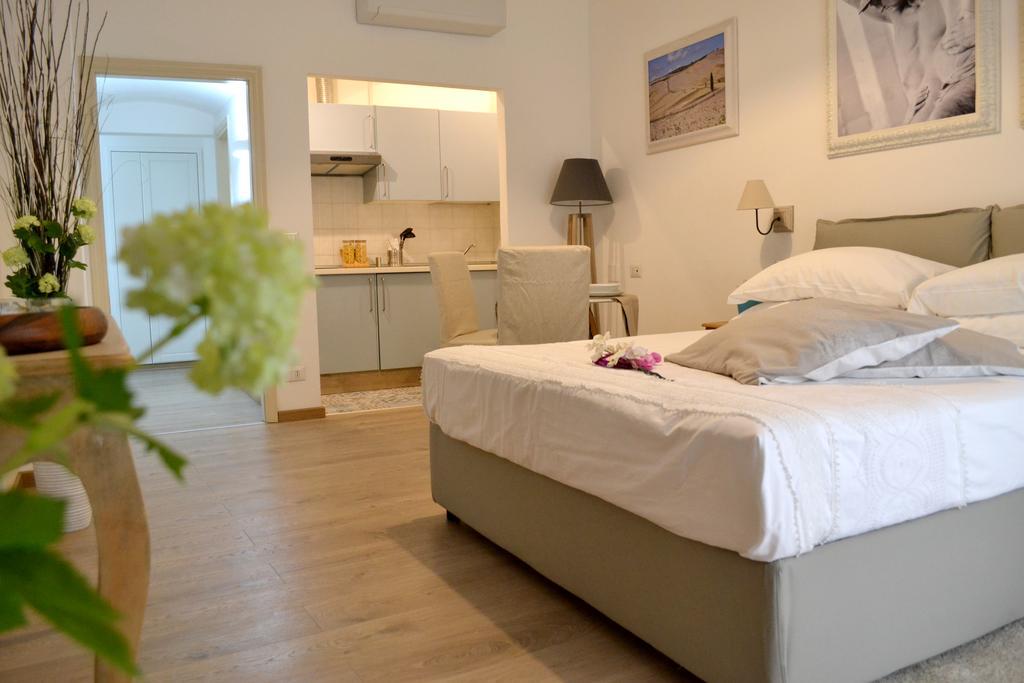 Piccolo Borgo Antico Hotel Firenze Bagian luar foto