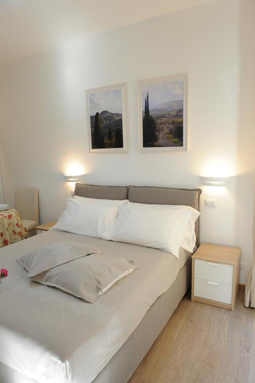 Piccolo Borgo Antico Hotel Firenze Bagian luar foto